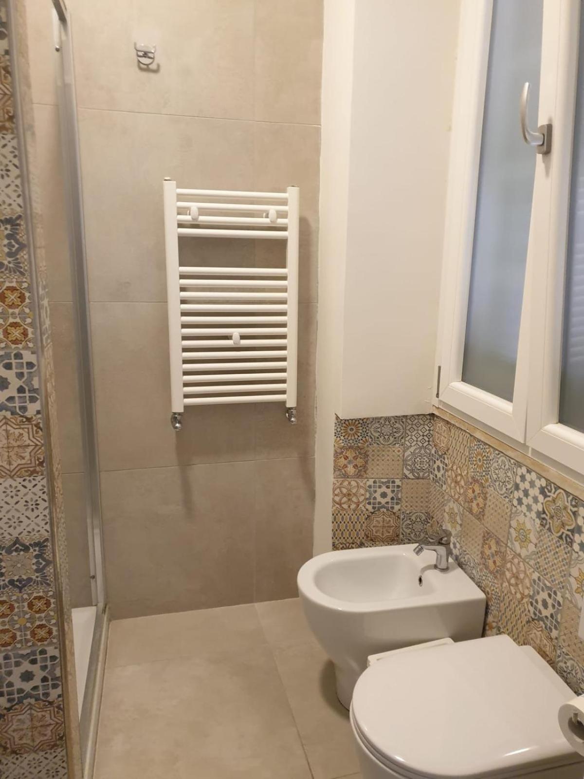 Trastevere Residenze Alloggio in famiglia *
